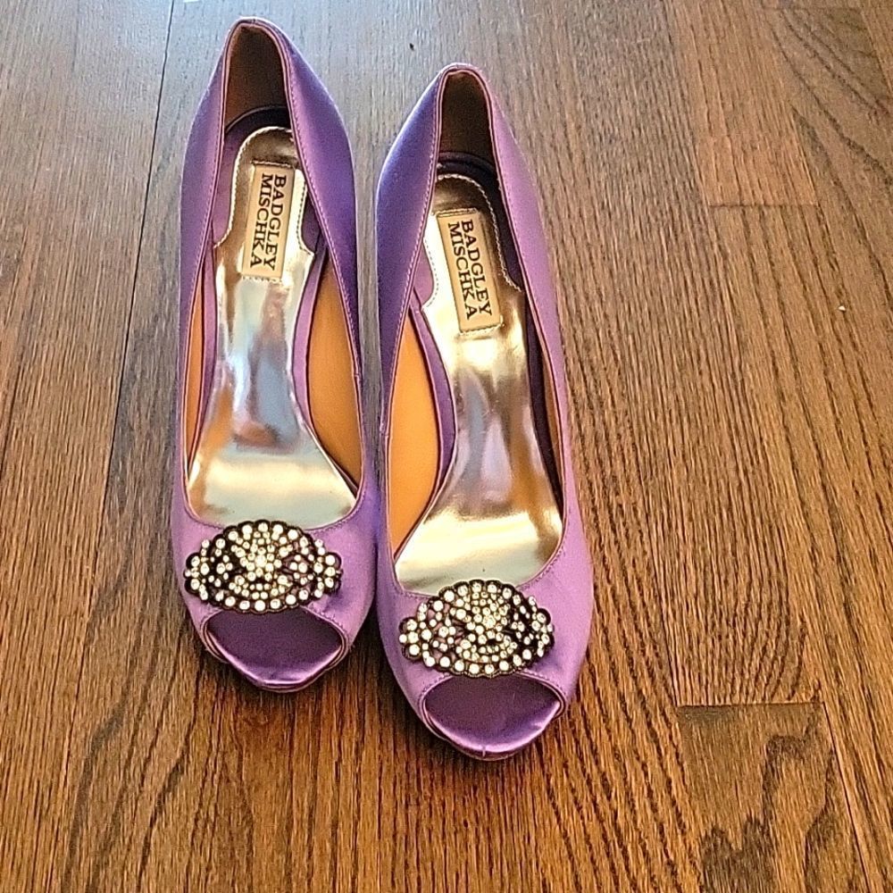 Bagley Mischka 9 stilettos